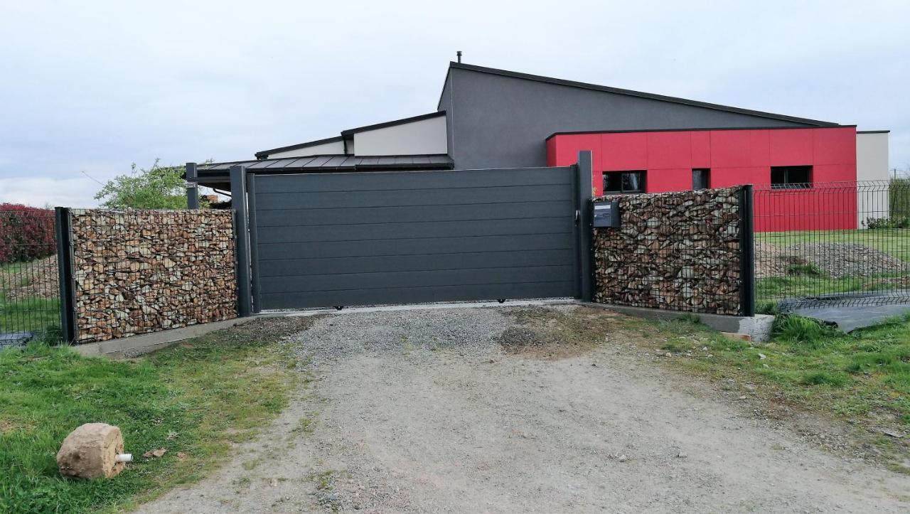 B&B Marianne-Jacky Lemans Montbizot Exteriör bild