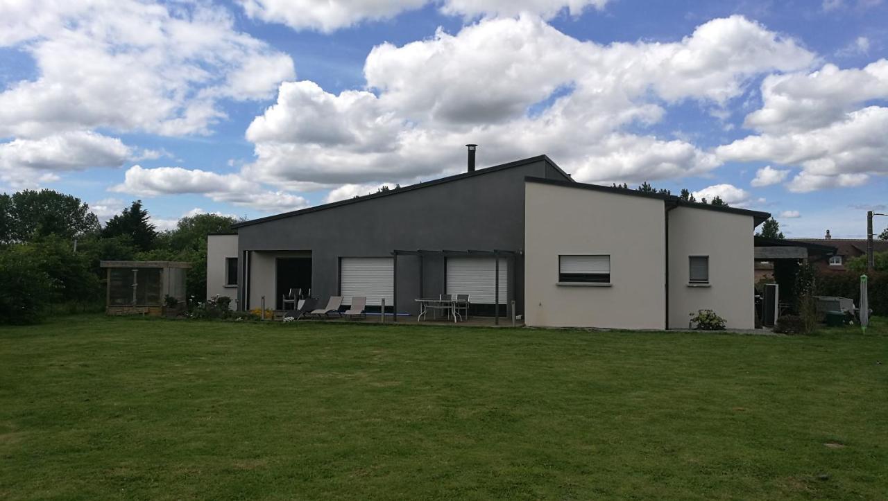 B&B Marianne-Jacky Lemans Montbizot Exteriör bild